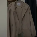 Красный пиджак H&M, черный пиджак H&M, костюм для йоги, юбка, кофта Reebok, туника Reebok, юбка, ветровка Waikiki, сумка Reebok, юбка, шорты Zara 7