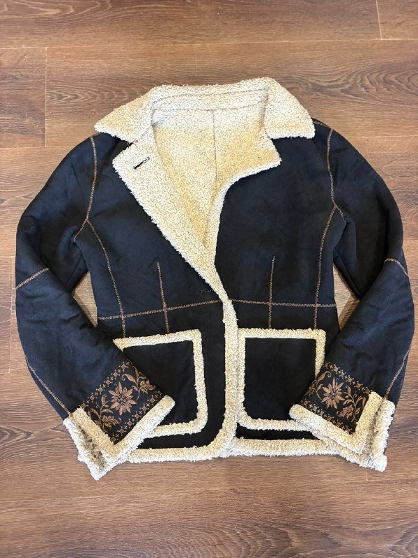 Черная куртка из искусственной замши размер S-M