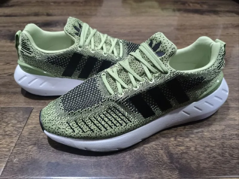 Кроссовки Adidas Swift Run 22 1