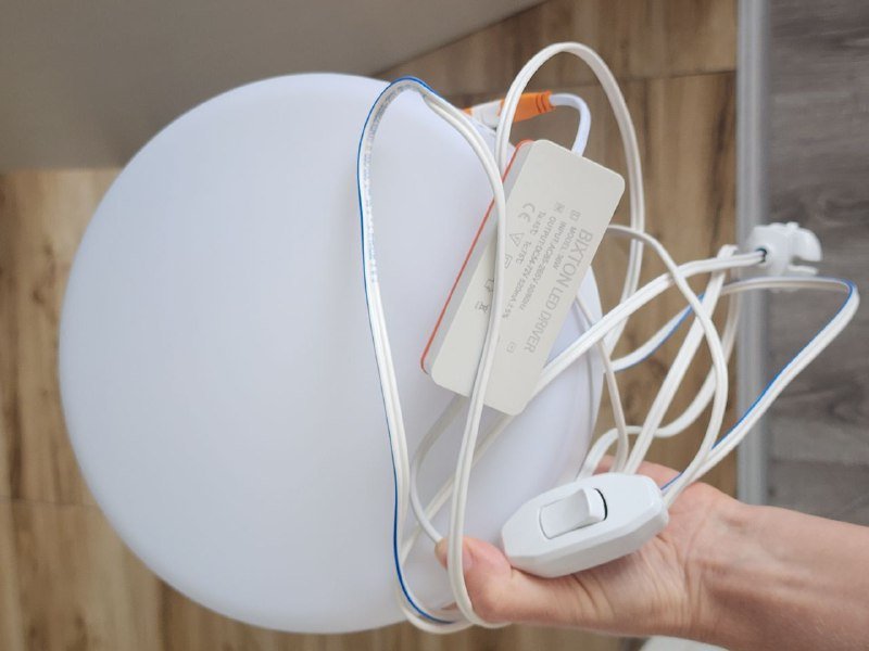 Led лампа для наружного освещения с включателем