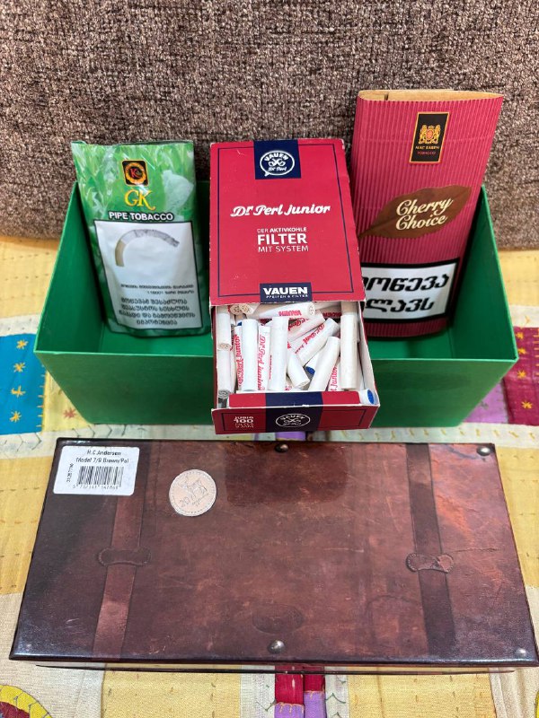 Stanwell H.C. Andersen Pipe with Accessories 3