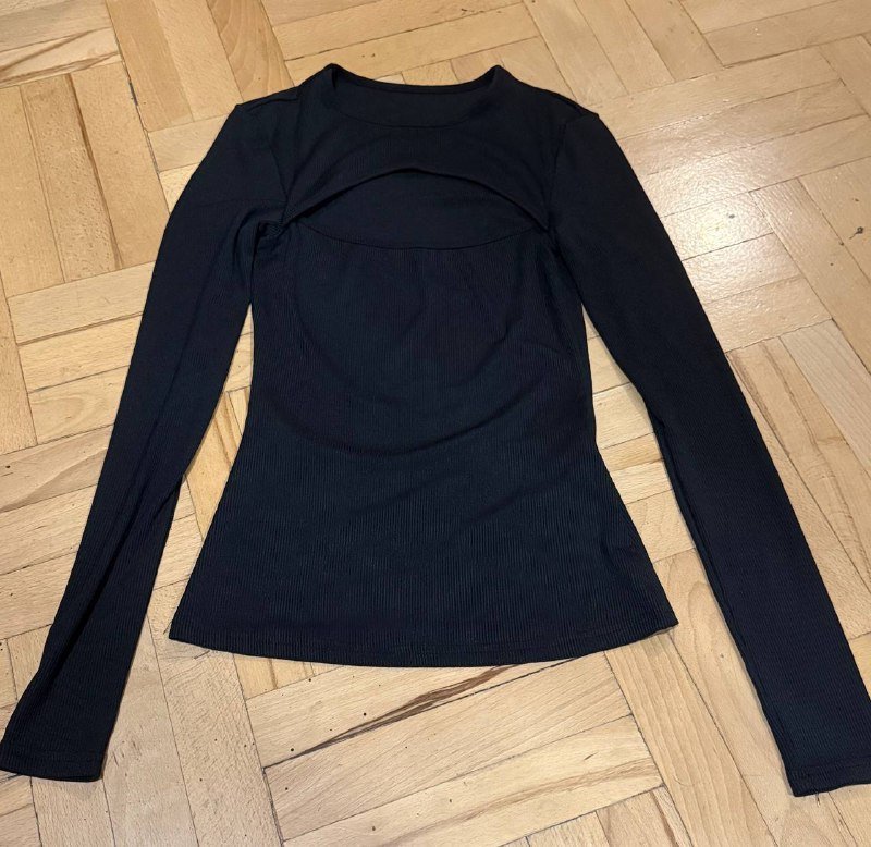 Кофта с вырезом XS