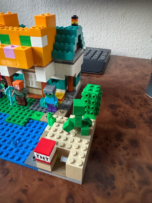 Lego The Crafting Box 4.0 21249 Minecraft 2