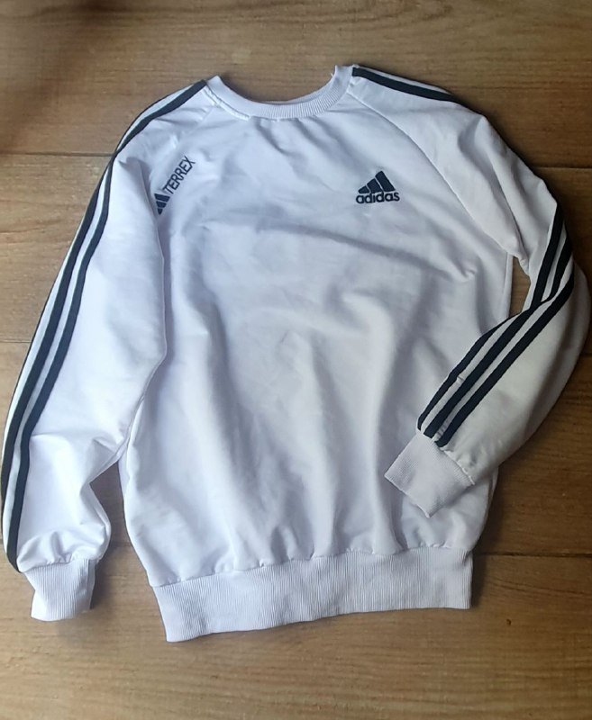 Сумочка, свитшот Adidas, кофта Zara, джинсы GUESS, юбка BERSHKA 3