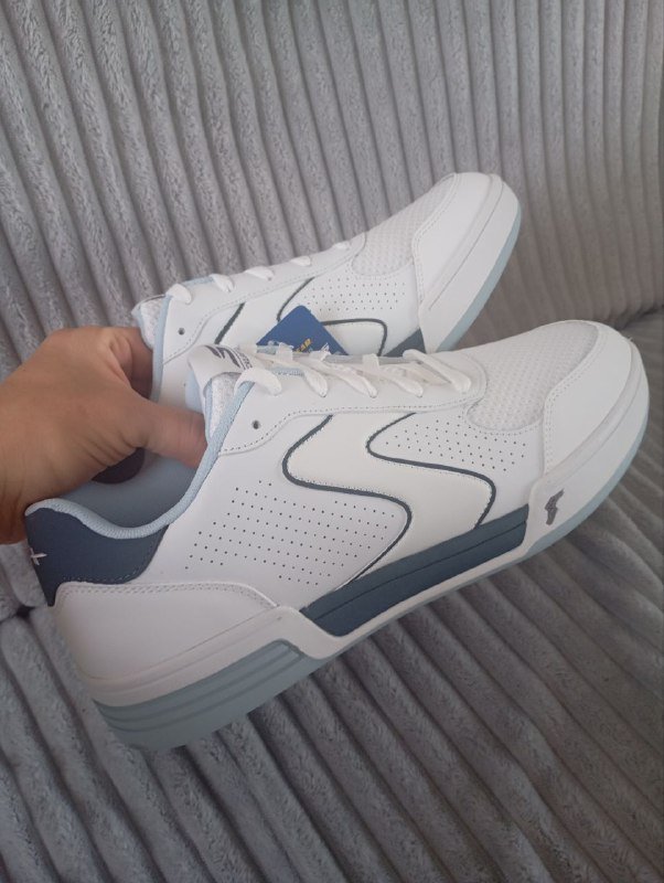 Новые кроссовки Skechers 45 размер 3