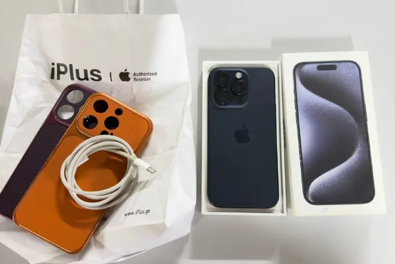 iPhone 15 Pro 128 ГБ 1