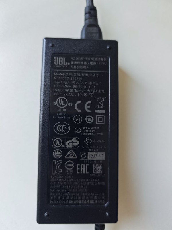 Bluetooth-колонка JBL Xtreme 1 3
