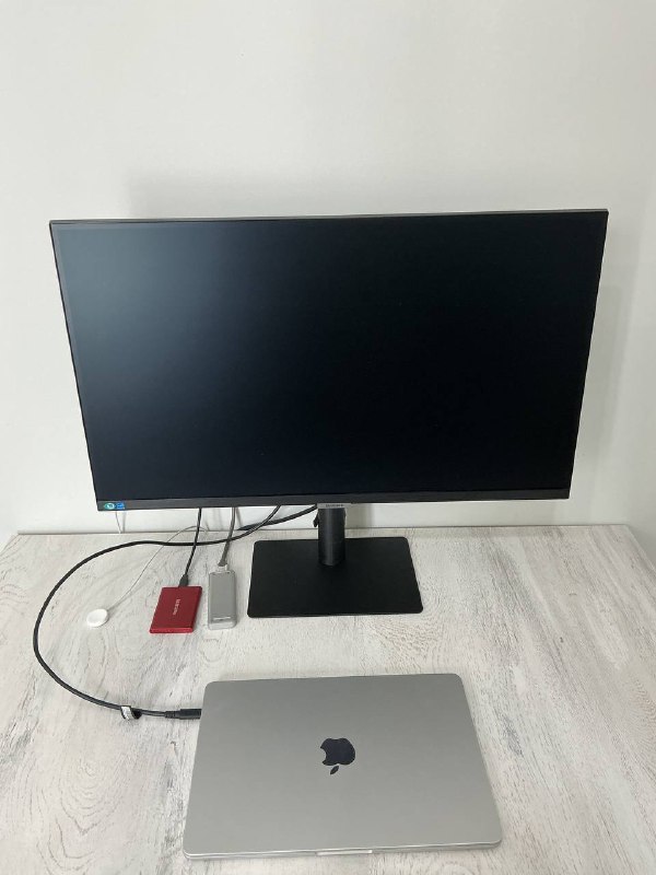 4k монитор Samsung ViewFinity S8 27 дюймов