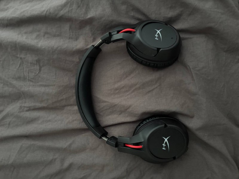 Звуковая карта Arturia MiniFuse 1, Микрофон Rode PodMic, Стойка для микрофона, Наушники HyperX Cloud Flight 4