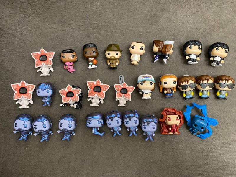 Фигурки Kinder Joy Stranger Things лот