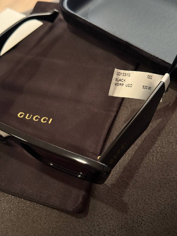 Солнцезащитные очки Gucci 4