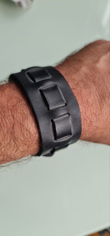 Кожаный браслет 2