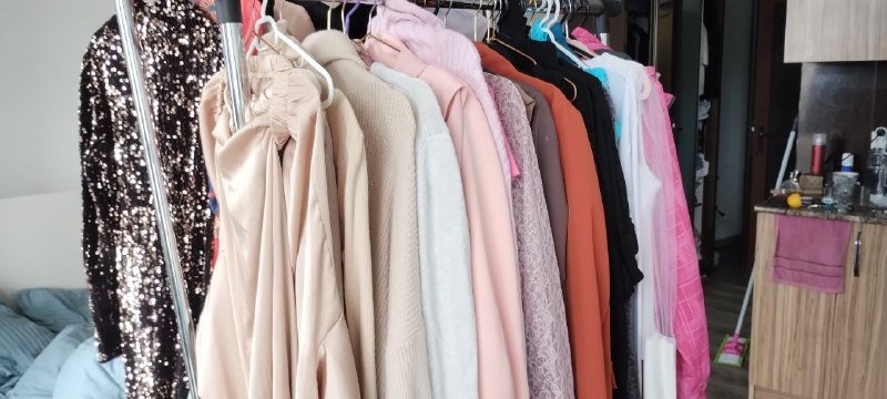 Женская одежда, платья, вечерние наряды