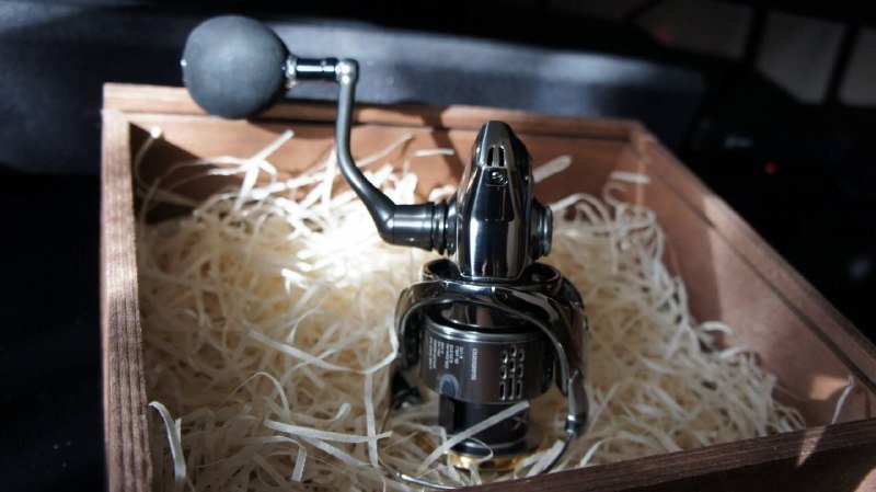 Рыболовная катушка SHIMANO STELLA 18 C3000HG 3