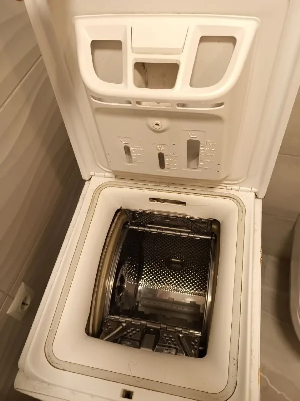 Стиральная машина Indesit 1