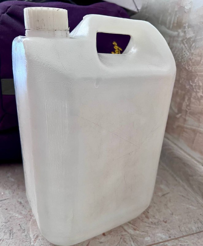 Свечи зажигания, знак аварийной остановки, лампочка, держатель для телефона, ремкомплект, антифриз, канистра, накладки на ремень 7