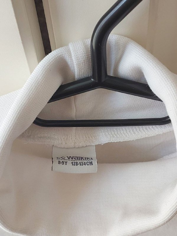 Белая мужская водолазка 2