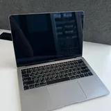 MacBook Air 13 2019, 8 GB RAM, 128 GB SSD 1