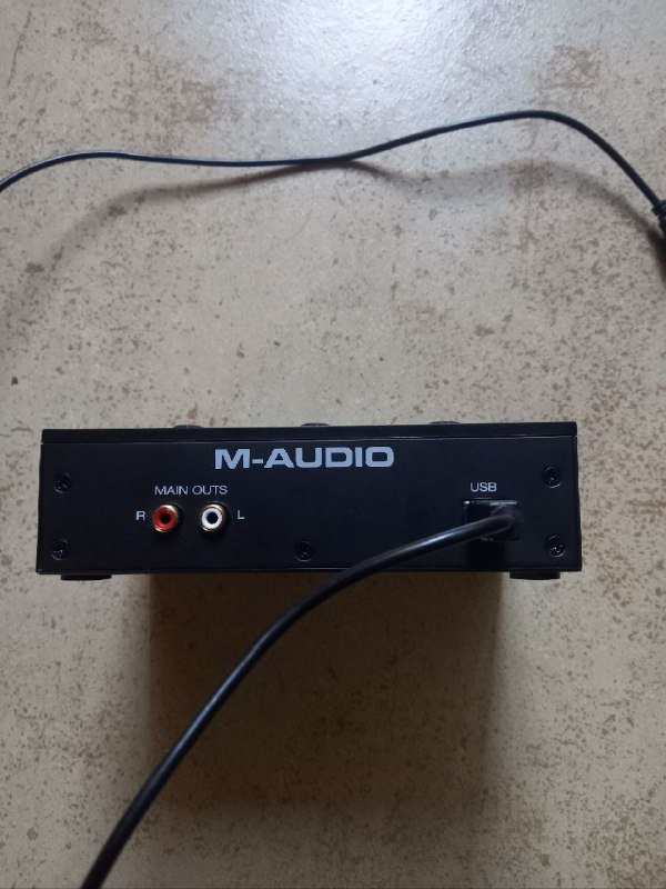 Звуковая карта M-Audio, электронные барабаны, безладовый бас с подключкой 5