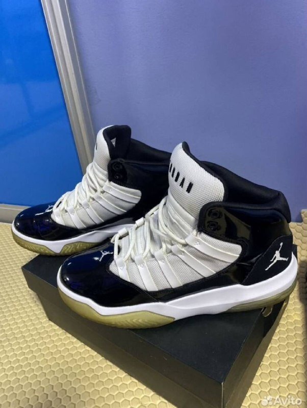 Кроссовки оригинал размер 39 2