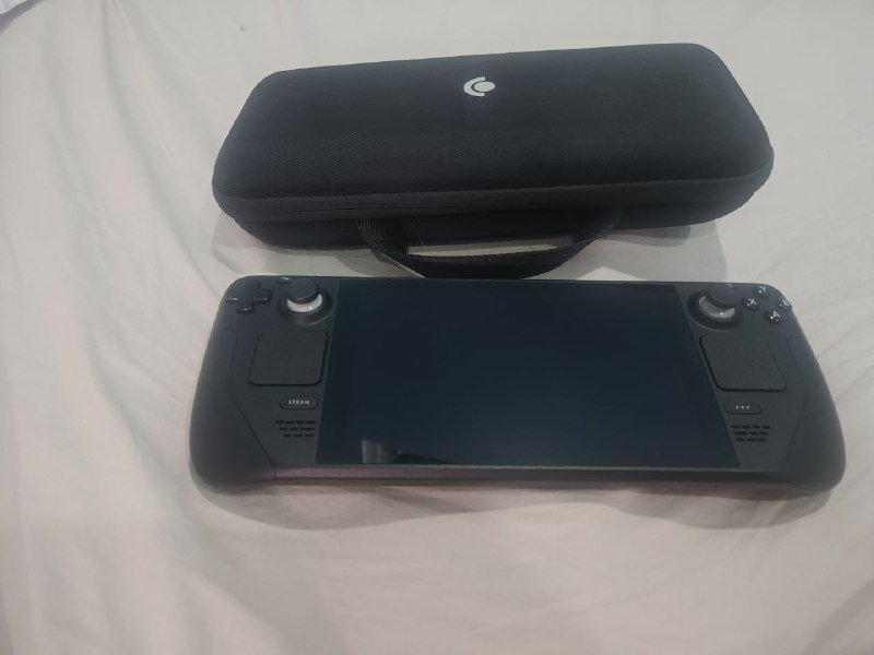Steam deck LCD 256 gb с кейсом
