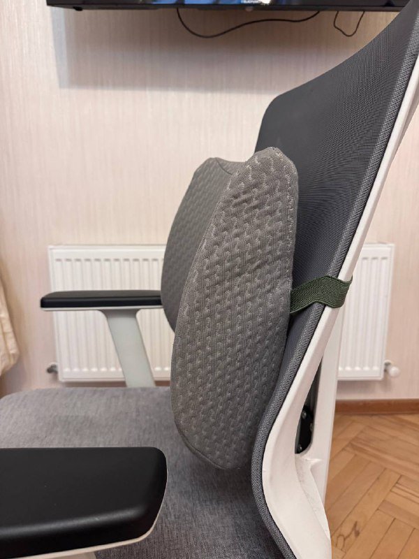 Подушка под поясницу для кресла 2