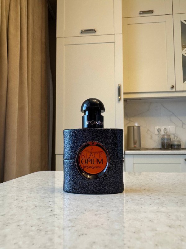 Yves Saint Laurent Black Opium