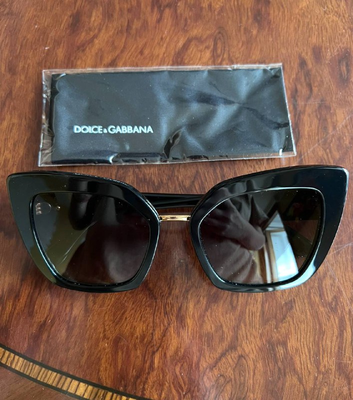 Очки солнцезащитные Dolce&Gabbana новые оригинал комплект 3