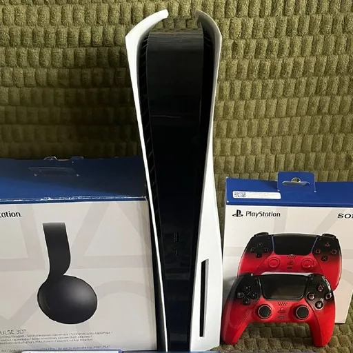 PS5, геймпад, наушники Sony Pulse 3D, диск с игрой