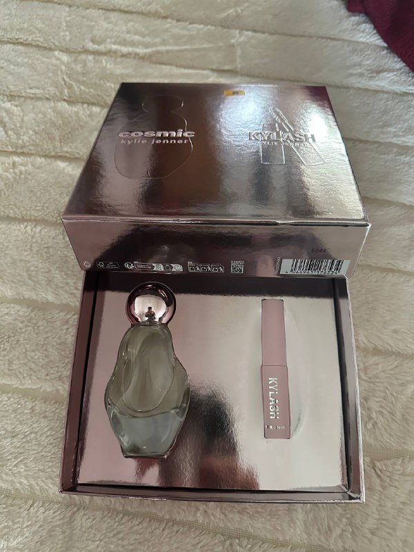 Парфюм с тушью Kylie Cosmetics набор