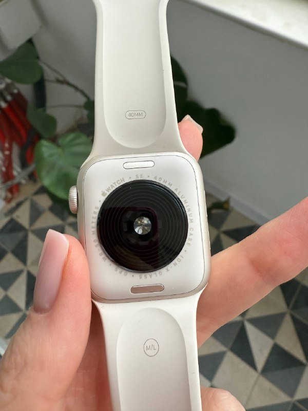 Apple Watch Series SE 2 40mm Starlight Aluminum 2