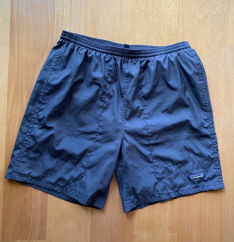 Patagonia shorts, Nike tank top, Carhartt плавки 1