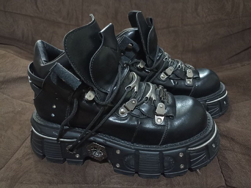 Мужская обувь размер 40