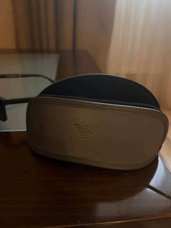 Очки солнцезащитные Армани с чехлом 4