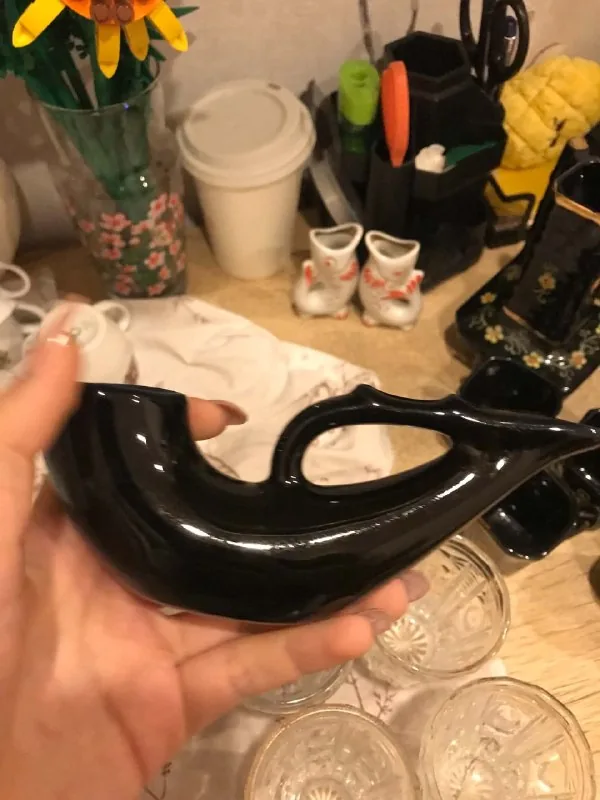 Souvenir wine horns