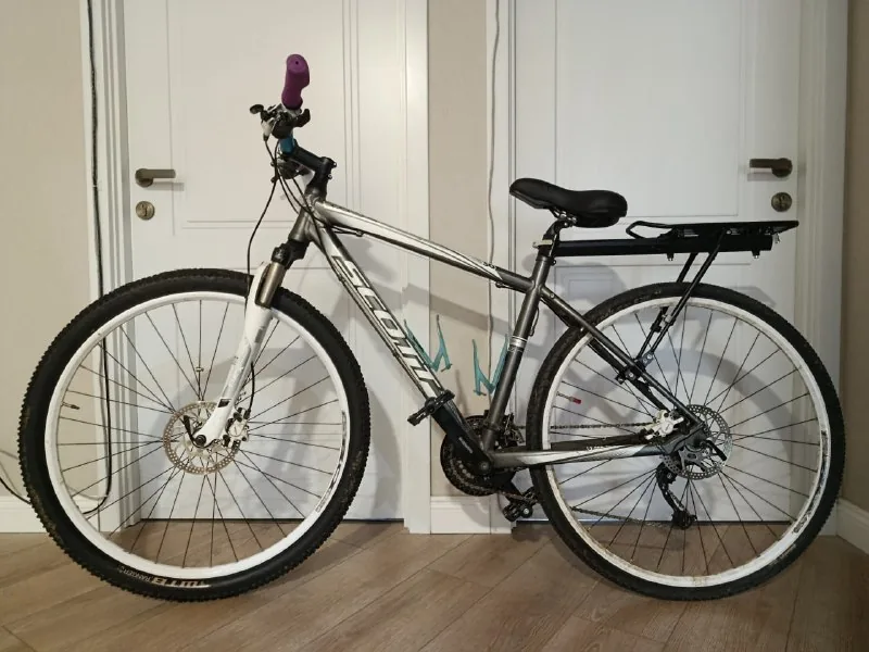 Велосипед Scott Sportster 30, палатка Naturehike, спальник Naturehike, газовый баллон Kovea 1