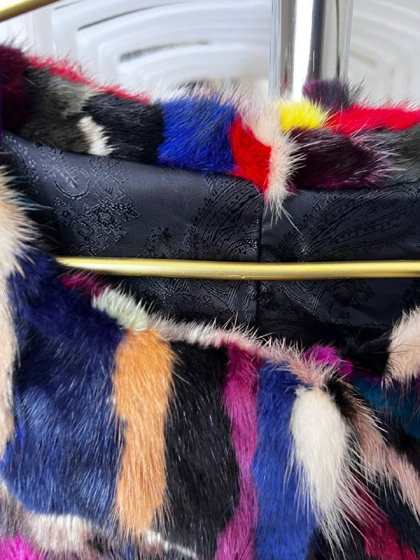 Женская натуральная шуба из меха 3