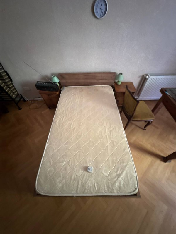 Кровать с подъёмным механизмом и матрасом 3