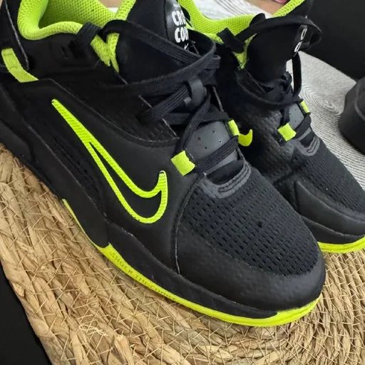 Кроссовки Nike