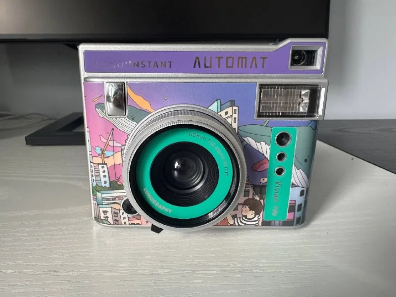 Lomo’Instant Automat Vivian Ho Edition фотоаппарат 1
