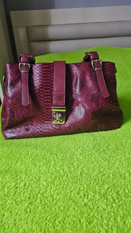 Игрушечные шарики, дорожная подушка, женская сумка 3