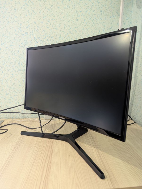 Монитор Samsung C24RG50FQ1 4