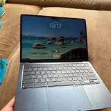 MacBook Air M2 8/512 GB 1