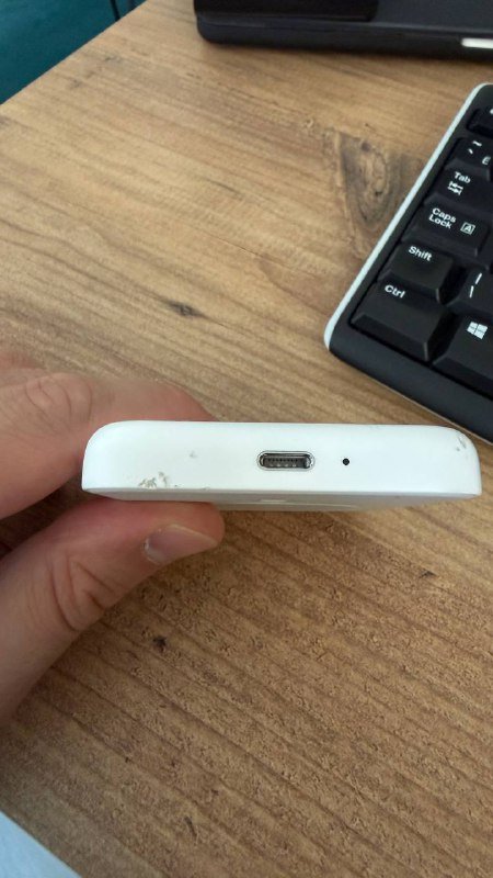 Пауэрбанк MagSafe для iPhone 3