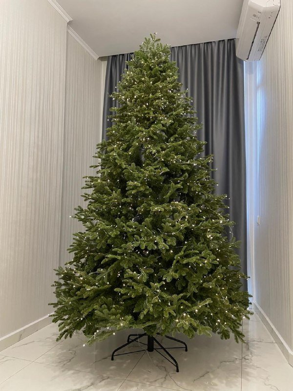 Новая елка 2.1м с гирляндой роса