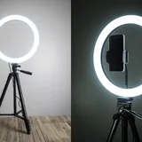 Razer Ring Light 12″ with Tripod 2