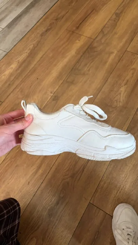 Белые кроссовки, белые кеды, кроссовки Nike 1