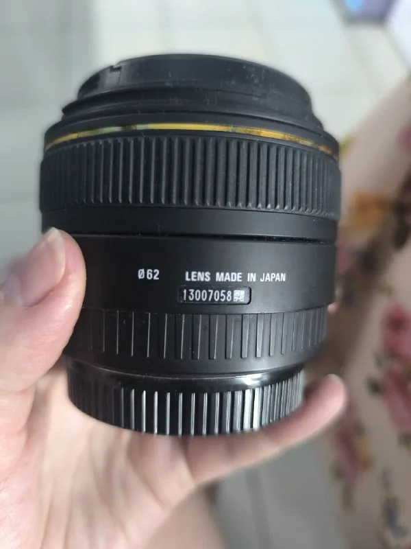 Sigma 30mm 1.4 lens 1