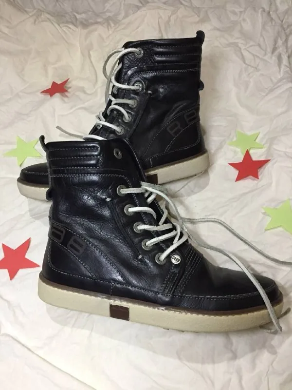 Women's Rehab footwear boots, size 36 1