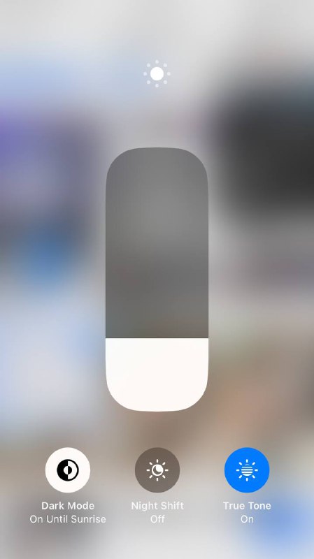 Iphone SE 2020 в идеальном состоянии с чехлом и зарядкой 3